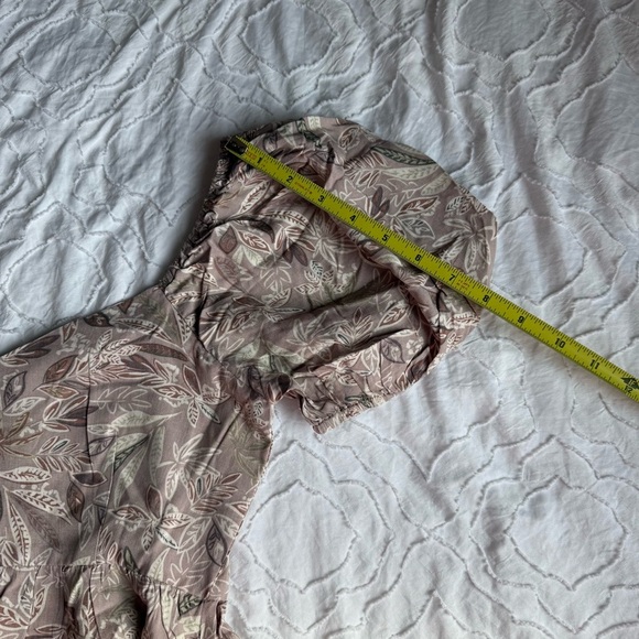 Final Touch Floral Paisley Puff Sleeve Dress Neutral with Pockets - Picture 4 of 7